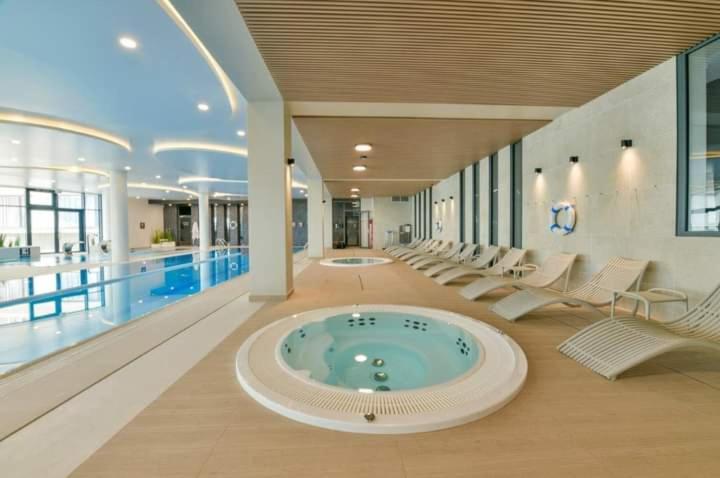 Polanki Aqua Apartamenty Nielimitowany Dostep Do Basenow Parking Free Колобжег Екстериор снимка