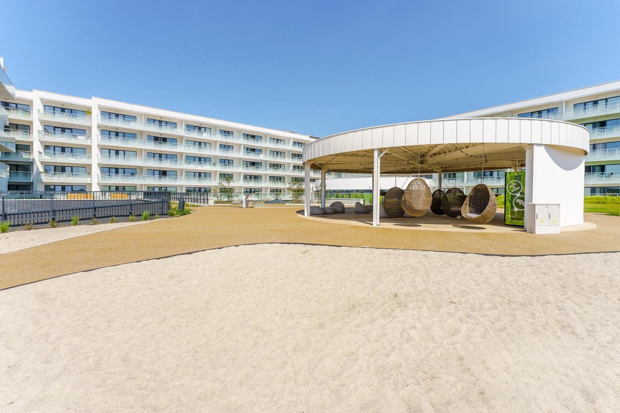 Polanki Aqua Apartamenty Nielimitowany Dostep Do Basenow Parking Free Колобжег Екстериор снимка